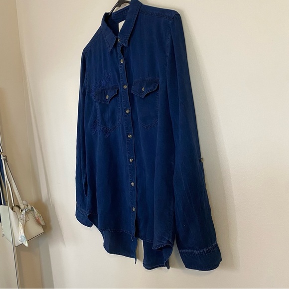 Harper Women’s Blue Western Embroidered Denim Button-Up Shirt - Picture 10 of 14